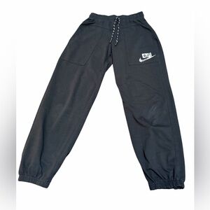 NIKE Black Jogger Track-pants Women’s Size Medium Like New Inseam 26”